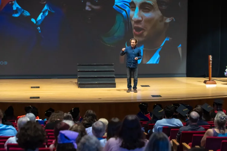 Speaker highlights power of human connection at SUNY Convocation